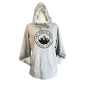 The north face hoodie women’s medium